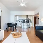 2 Bed 1 Bath Very Bright Appartamento *